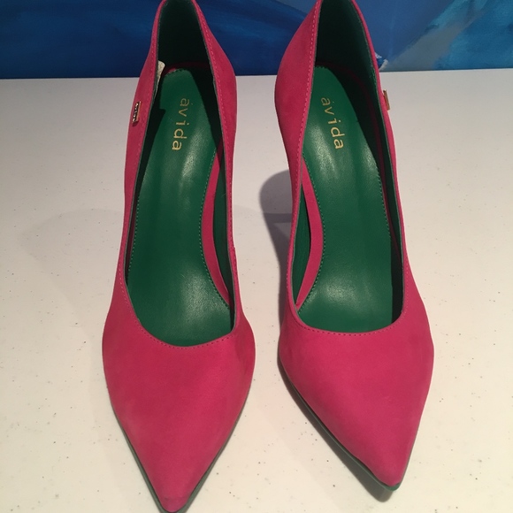 Avida Flamingo Pointed-Toe Pumps - Picture 3 of 8